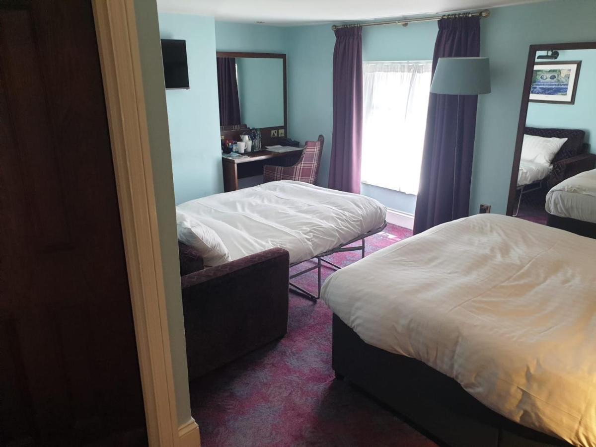 Hotel The Queen'S Head Wetherspoon Tavistock  Esterno foto