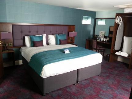 Hotel The Queen'S Head Wetherspoon Tavistock  Esterno foto