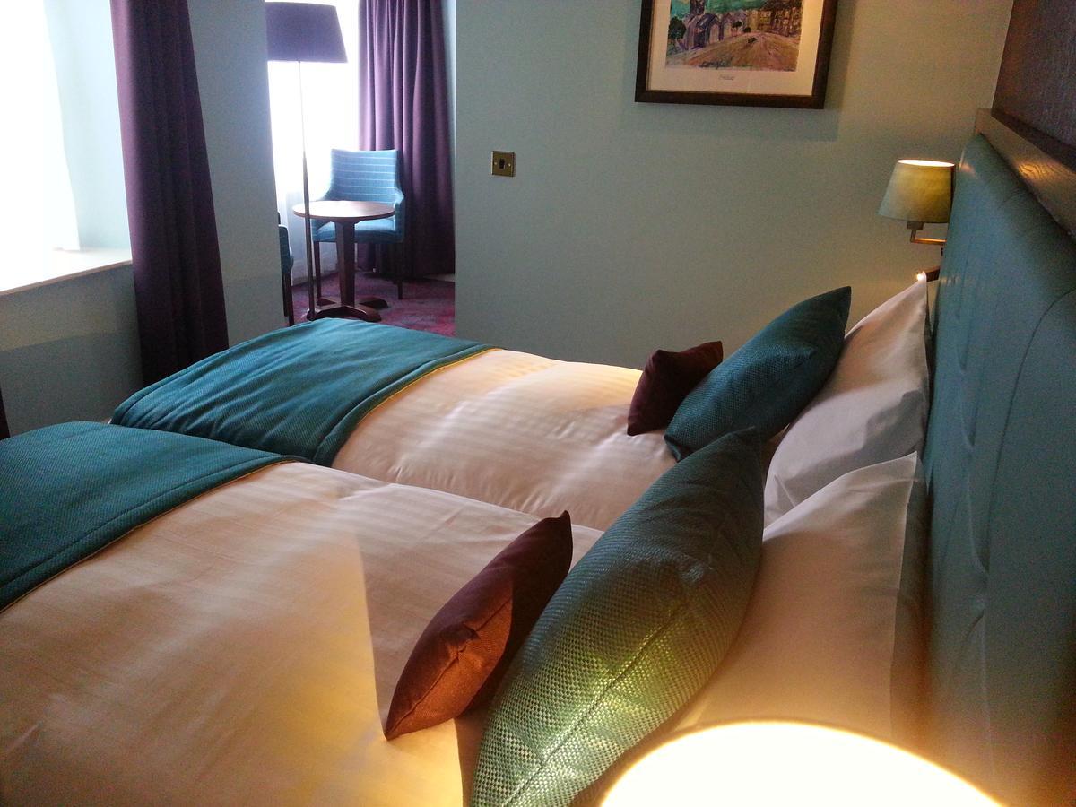 Hotel The Queen'S Head Wetherspoon Tavistock  Esterno foto